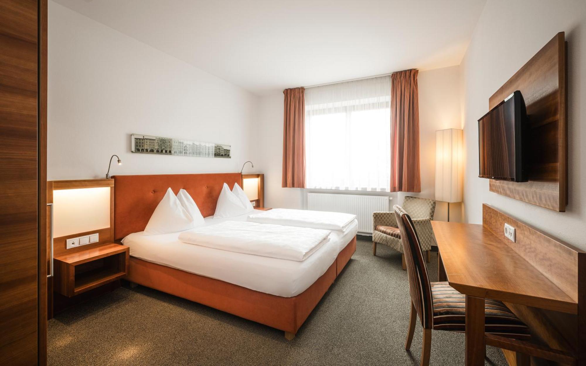 Vahrn Hotel Clara מראה חיצוני תמונה